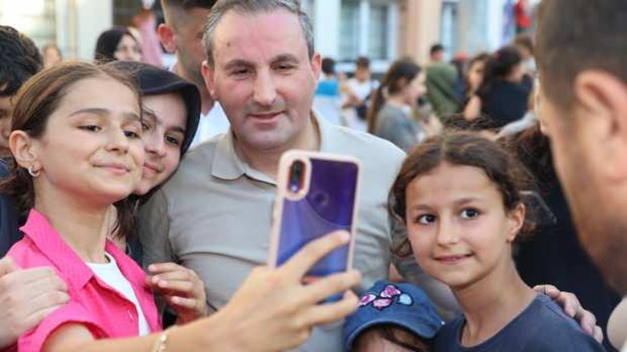 Başkan Tombaş'tan örnek hizmet! Sultanbeyli’de randevusuz halk günü