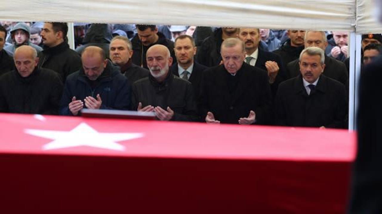 Cumhurbaşkanı Erdoğan, Mehmet Karslı'nın cenaze törenine katıldı