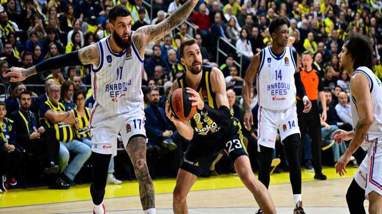 EuroLeague'deki Türk derbisi Fenerbahçe'nin!